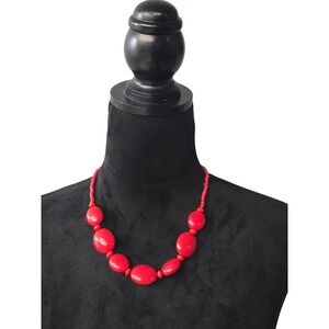 Vintage Women Bold Red Statement Beaded Necklace Chunky Oval Beads Toggle Clasp
